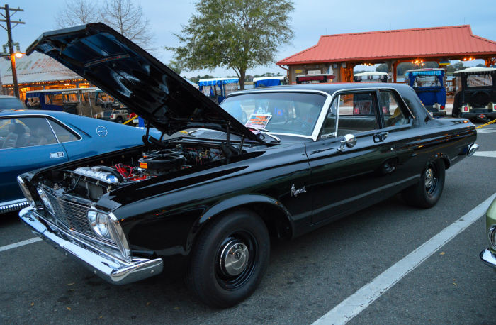 The Villages Antique Auto Club - Lake Sumter Landing Car Show