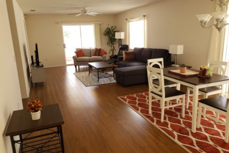 Living/Dining Living/Dining