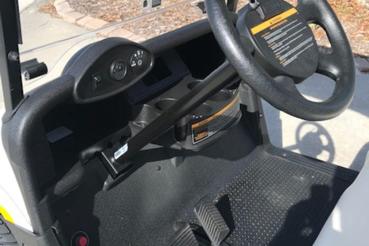 2016 EZ-GO RXV FREEDOM GOLF CART 2016 EZ-GO RXV FREEDOM GOLF CART