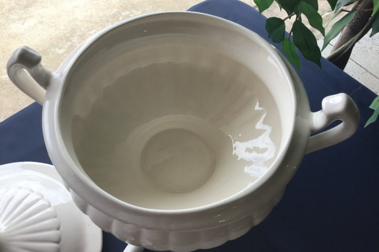 LTureen Inside LTureen Inside