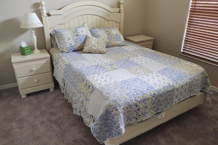 Really nice Bedroom sets - Villages4sale