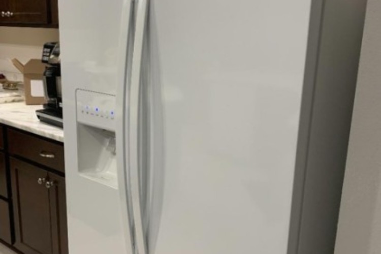 refrigerator refrigerator