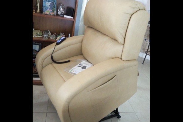 Triton EZ Sleeper-Med-Large View 3 (1 of 1) Triton EZ Sleeper-Med-Large View 3 (1 of 1)